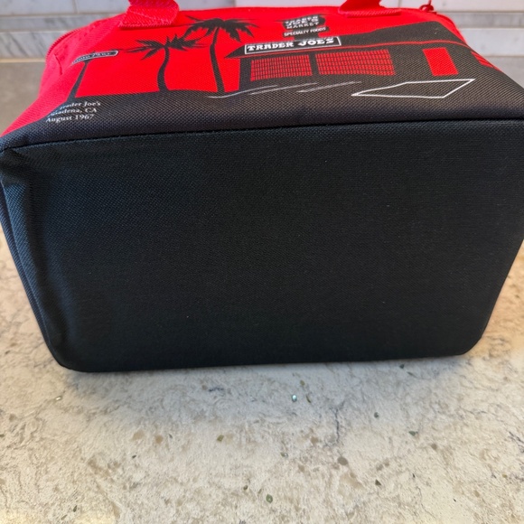 NWT Red‎  & Black Trader Joe's Mini Insulated bag - Picture 4 of 7